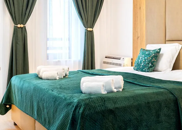 Evergreen 301 - Luxury Near Gondola Banszko