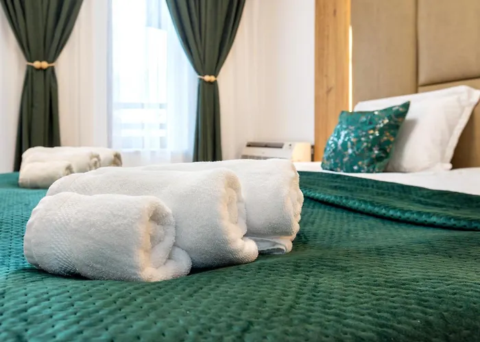 Evergreen 301 - Luxury Near Gondola Banszko